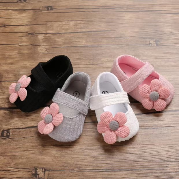 HappyOliver C595 CUTESUNY Sepatu Prewalker Casual Anti Selip Aksen Bunga untuk Bayi Perempuan 0-18