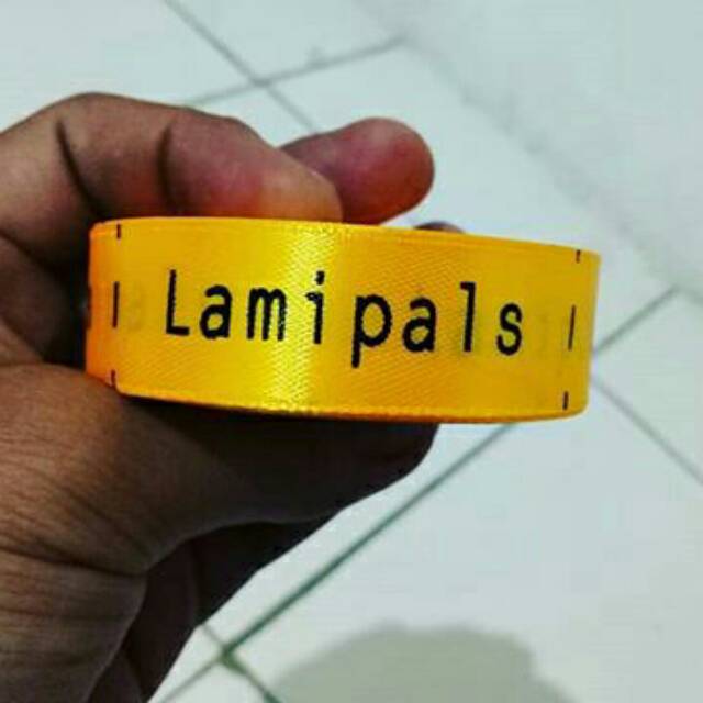 

Label Baju/Label Pakaian/Label Hijab Bahan Satin 2,5cm Sablon/Alternatif Label Bordir/Label Woven