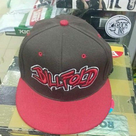 SNAPBACK BILLFOLD