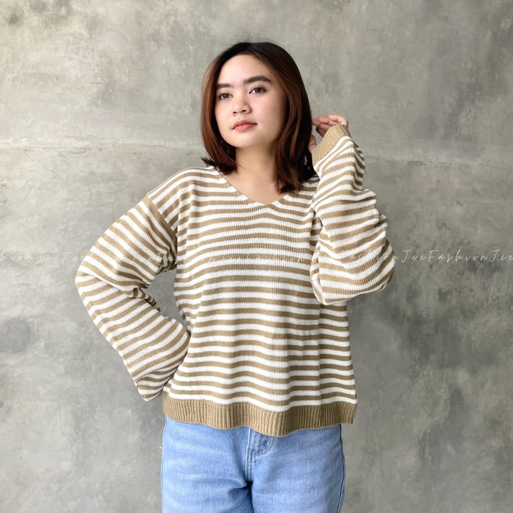 Zelline Official Sweater Crop Strippy Terbaru