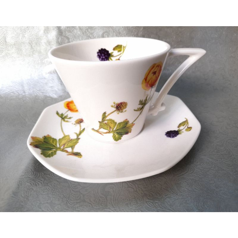 PROMO CUCI GUDANG Coffee & Tea Set Motif St.James (Harga per 1Cup & 1Saucer)