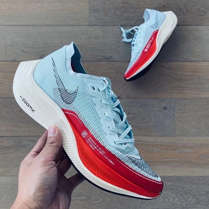 nike zoom fly next 2