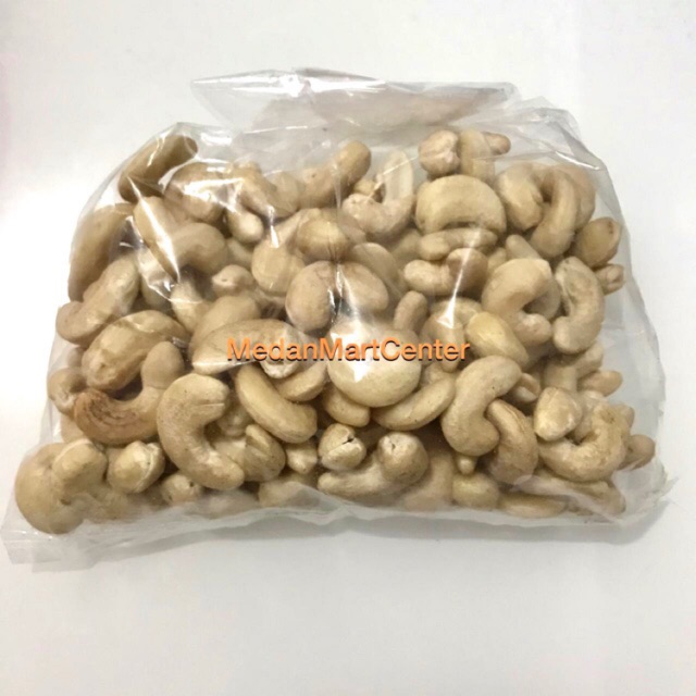 

Kacang Mede Mentah / Mete Mente Super Mentah Berkualitas 250G