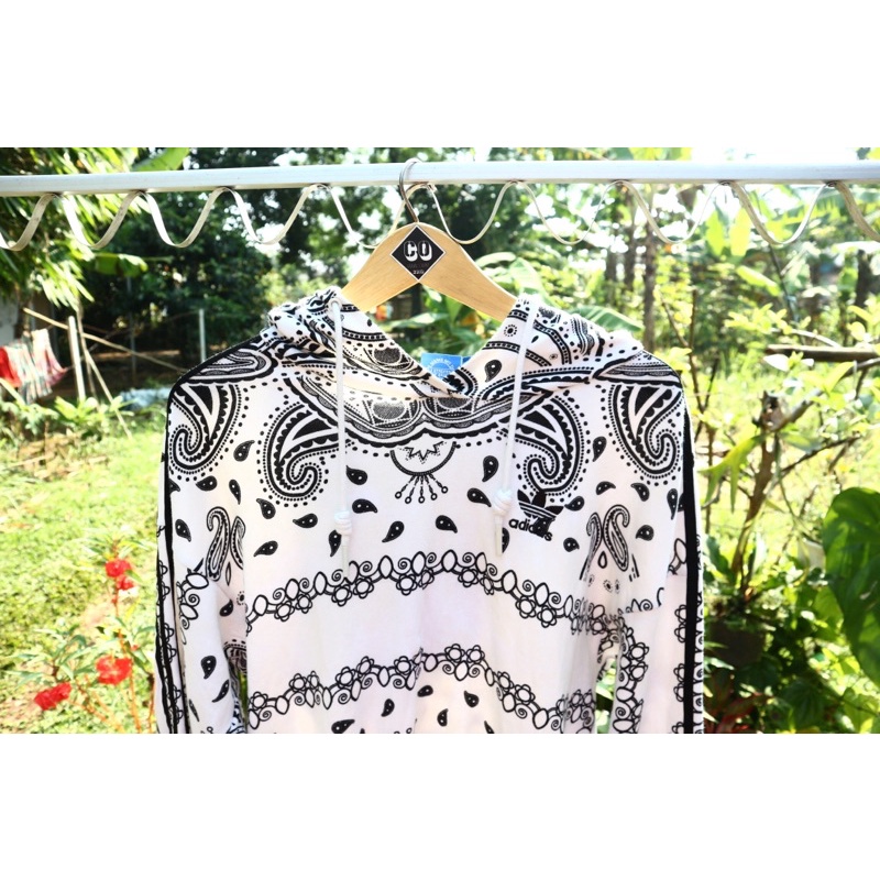 hoddie adidas paisley