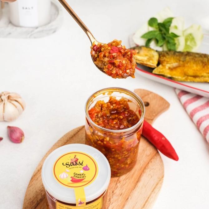 

] Sambal Sassi - SAMBAL BAWANG (PEDAS) , Isi 250 gr