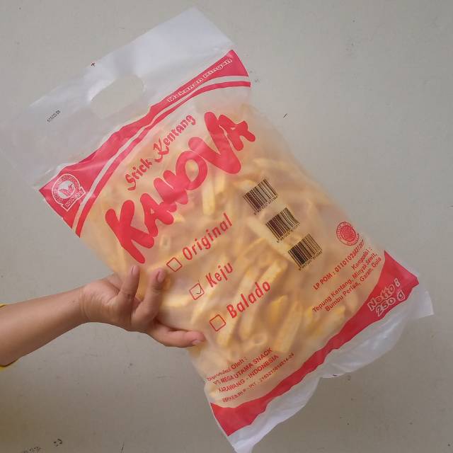 

Nyemilah Stik kentang rasaa original, keju, balado