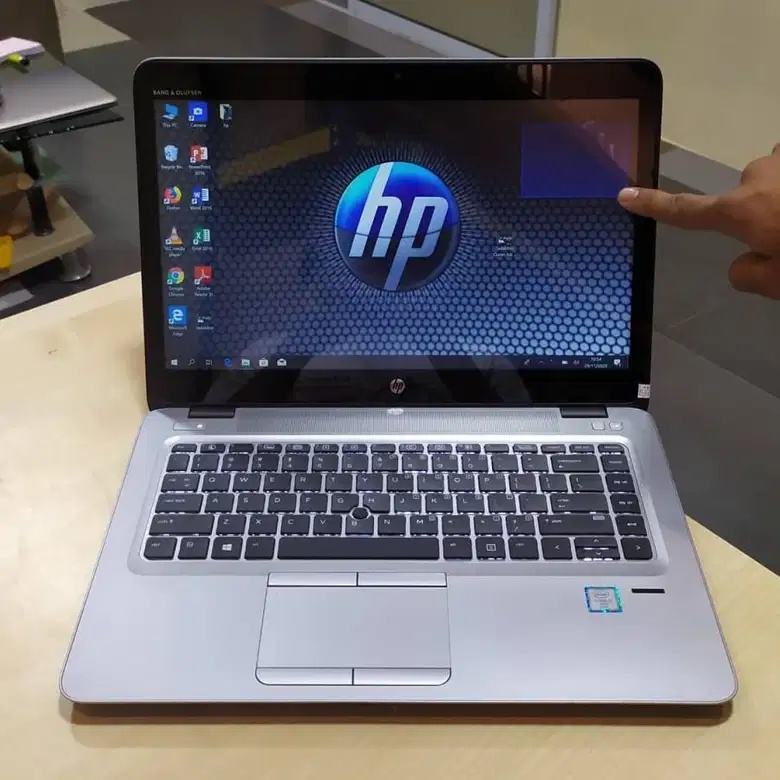 HP Touch Screen i7 Ram 8gb SSD 256gb Bekas Second