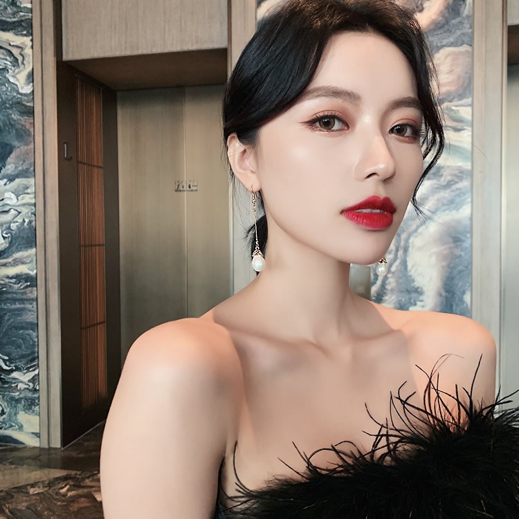 Anting Rumbai Panjang Aksen Mutiara Gaya Retro Perancis Korea Untuk Wanita