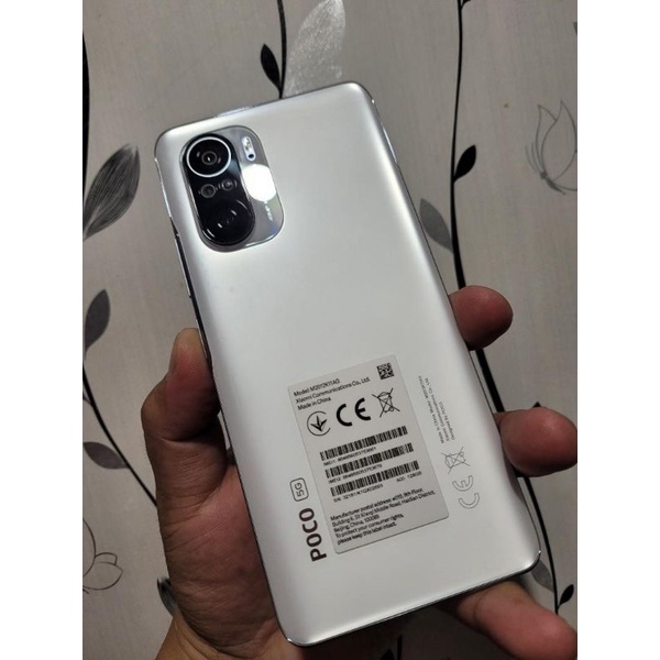 Poco F3 8/256 second