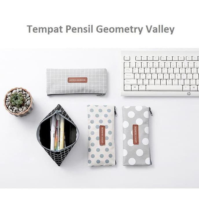 

TP0054 Tempat Pensil Geometry Valley Pencil Case / Tempat Kosmetik - abu garis TERBARU