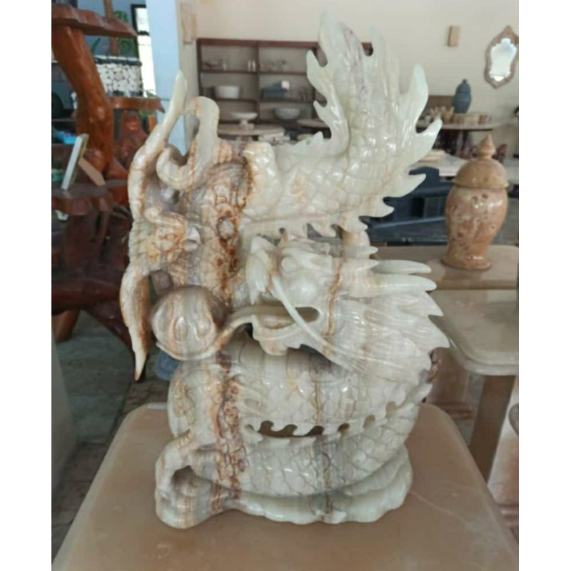 Patung Naga Batu Onyx