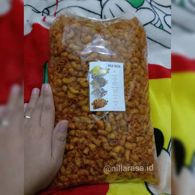 

Makaroni pedas daun jeruk