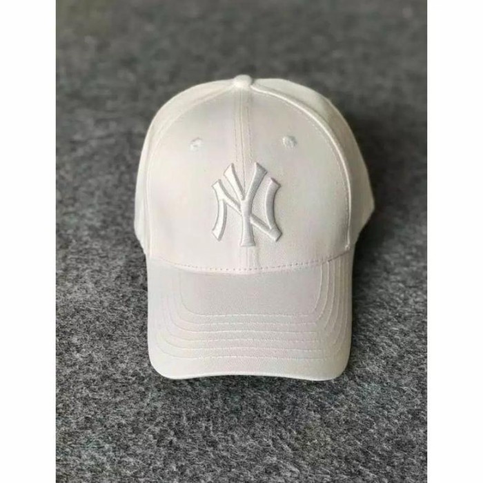 

(TERLARIS) M*B CAP FREE PAPERBAG JIKA MASIH TERSEDIA - Full white, One size