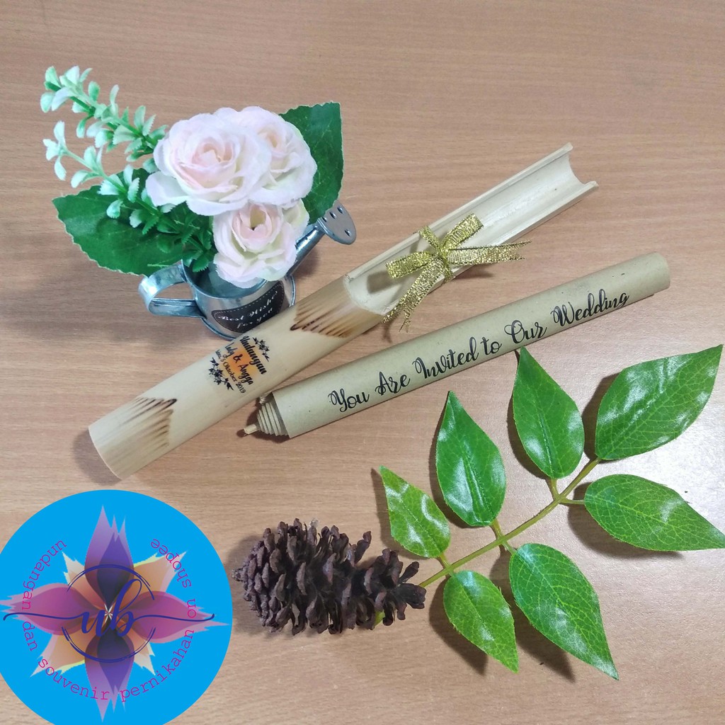 Undangan Bambu Separuh Pita Gold Nama Dibambu Kemas Plastik