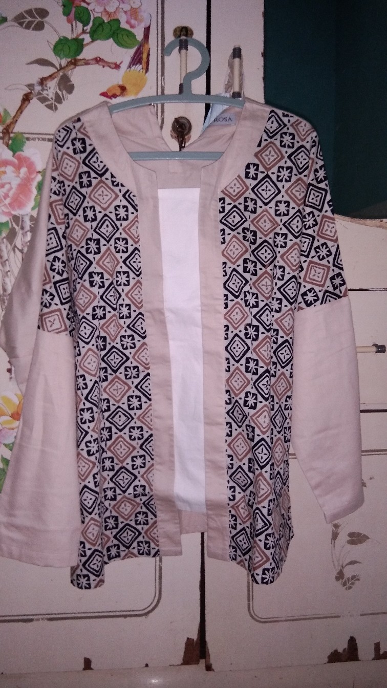 Atasan Batik Batwings Velvet