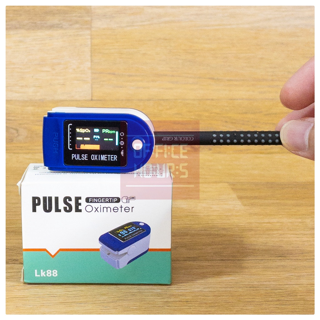 Fingertip Pulse Oximeter Oxymeter LCD Color Ukur Oksigen Detak Jantung