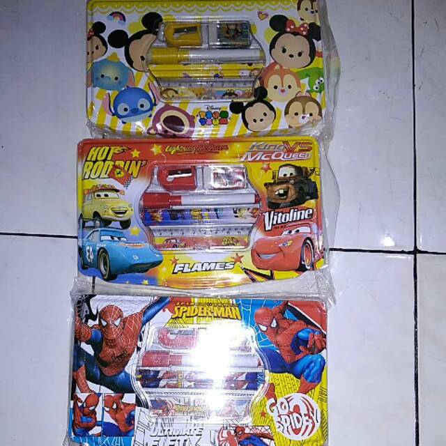 

Tempat pensil jumbo whiteboard