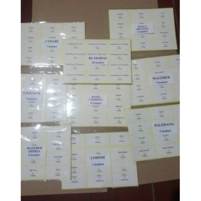 

Stiker label undangan print nama tamu