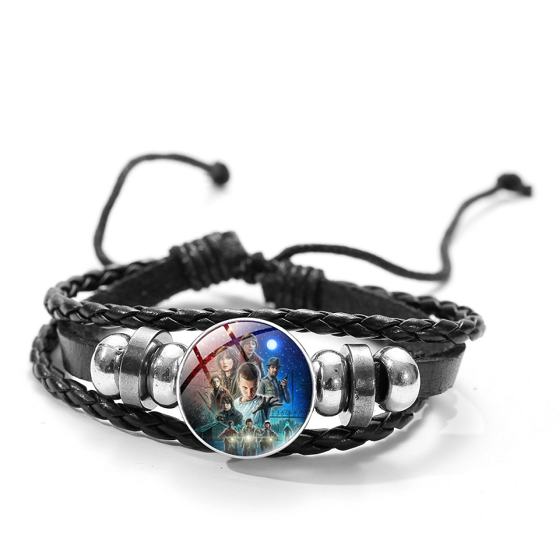 Gelang Rantai Kulit Adjustable Desain Anime Stranger Things Bahan Alloy Untuk Anak / Dewasa