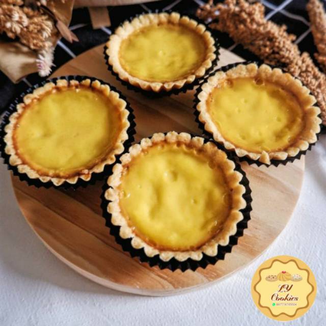 

Pie Susu egg tart (bisa tambah kartu ucapan free) hampers lebaran