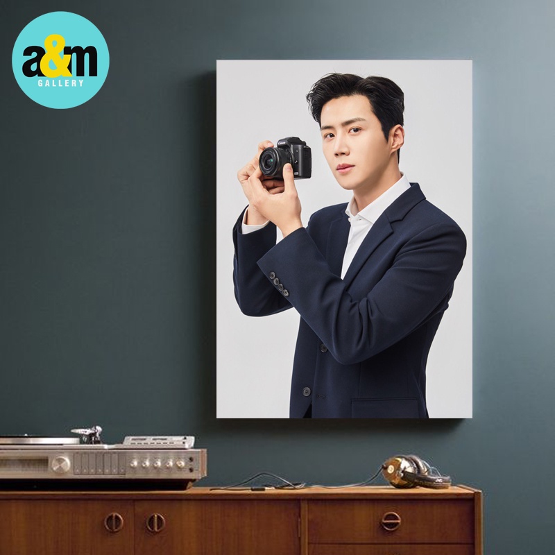 Poster Kayu KIM SEON-HO Hiasan Dinding Kamar Aktor Drama Korea I Pajangan Dinding Kamar K-POP Wall Decor Kamar - A&amp;M