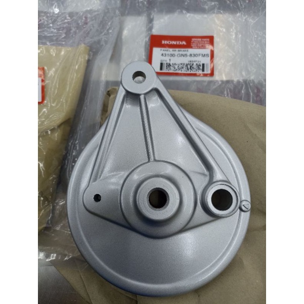 43100 GN5 830FMS PANEL TROMOL TUTUP TROMOL BELAKANG HONDA WIN100 WIN 100 SILVER ORIGINAL AHM