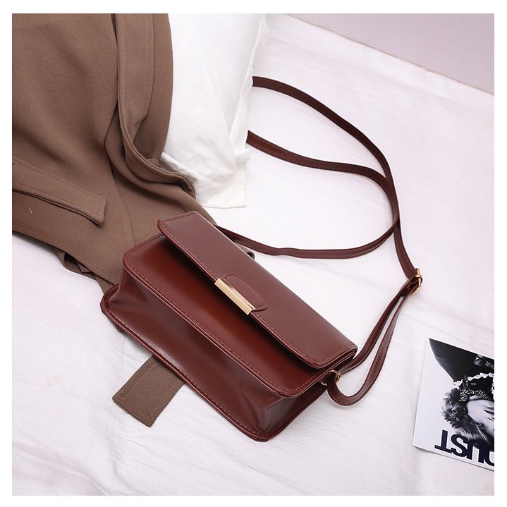 Evantie box slingbag import / Tas selempang wanita polos / Tas slempang wanita Simple