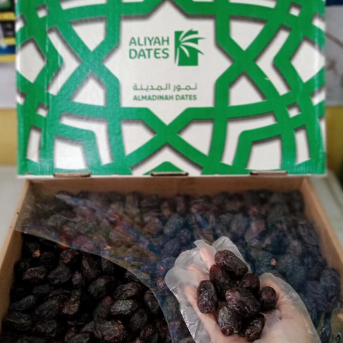 

KURMA AJWA MADINAH 5 KG (DUS) DH654636E