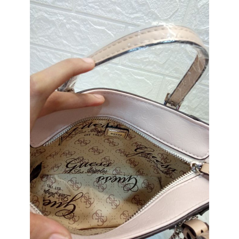 SALE Tas Tote Mini Merek Guess