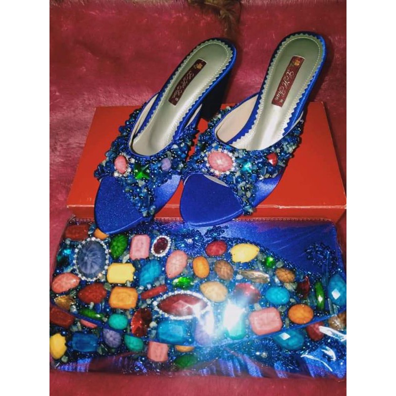 tas+sandal batu