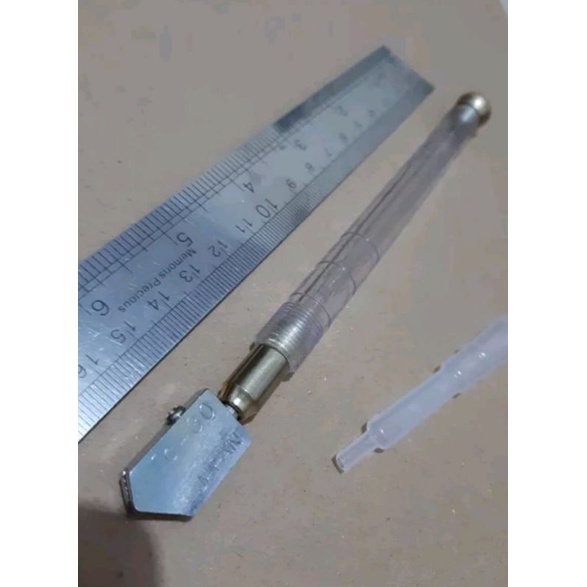 Alat Pemotong Kaca Minyak TOYO TC-30 - Pisau Pemotong Kaca TEBAL & TAJAM - -OIL GLASS CUTTER - PEMOT