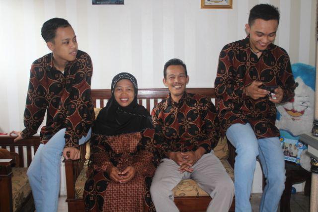 Couple Batik Keluarga Terbaru Sania Ruffle Batik Couple Ori Ndoro Jowi Dnt Garansi Termurah