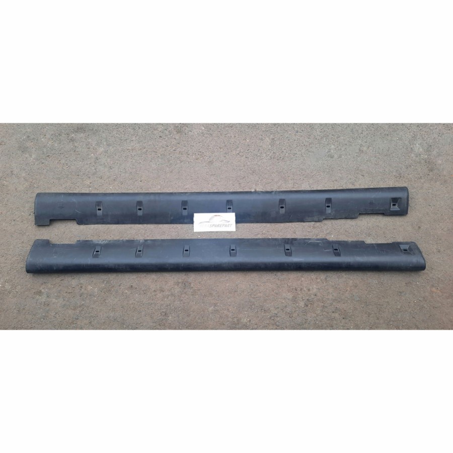 Sideskirt / bodykit / trisplang mobil Honda Civic Genio SR4 bahan duraflex, kondisi tanpa warna PNP 