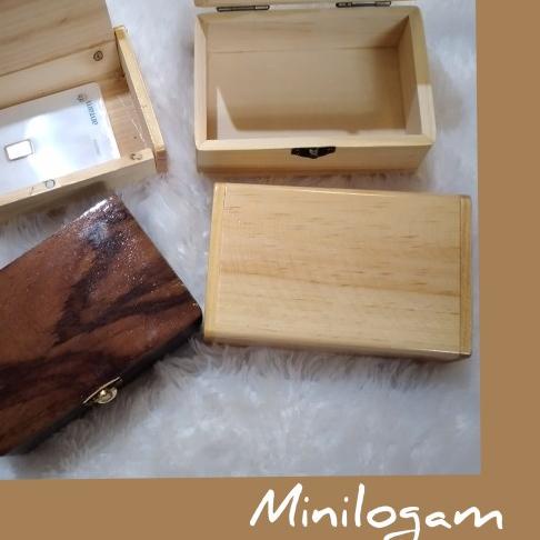 

Kotak kayu /kado kecil ,box logam mulia/lm,hampers - kayu engsel