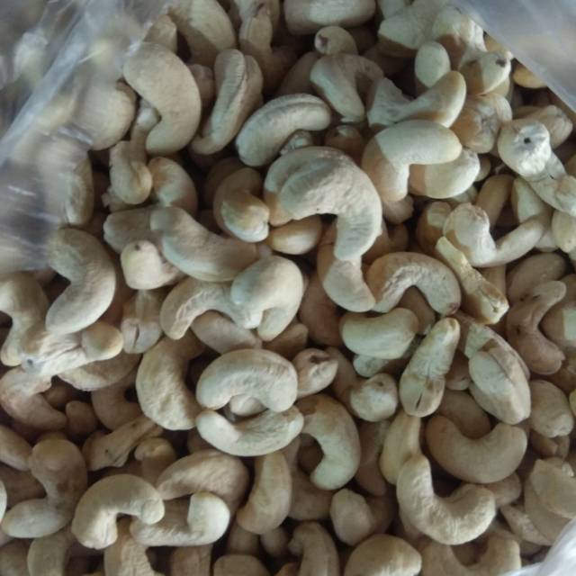 

Kacang mete mentah basah 500gram