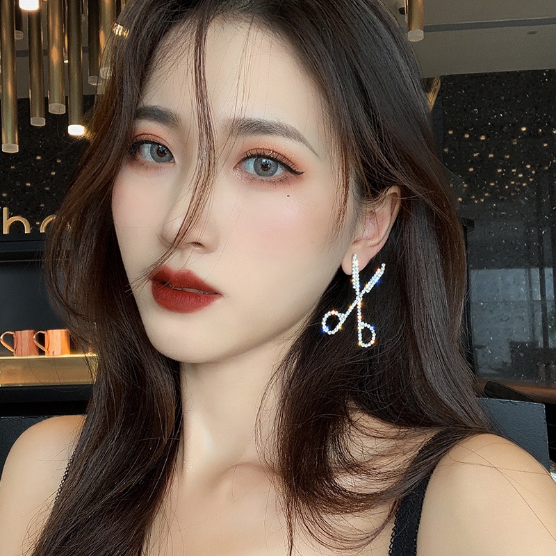 Anting Panjang Desain Gunting Bahan 925 Silver Zircon Gaya Korea