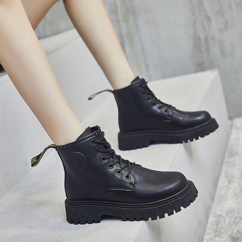 Sneakers Cewek Anak Muda Boots Kekinian Kualitas Bagus Sepatu Wanita Boots Wanita Fashion  Import Terbaru Korean Style