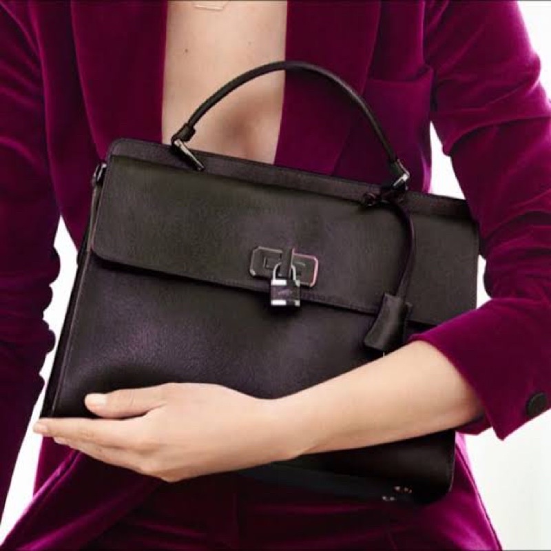 Preloved Tas Bag BRAUN BUFFEL Ris Top Handle Medium Black Wanita