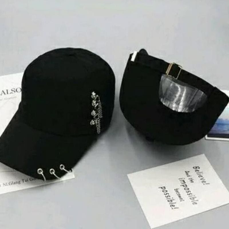 Topi Ring Anting Samping KPOP //Topi Ring Anting Kpop//Topi Ring Rantai//Topi Anting Terbaru bisa bayar di tempat