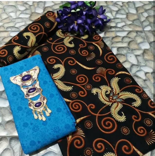 Kain Batik Pekalongan dan Kain Embos Murah Kebaya Couple Grosir Batik Ozila Termurah