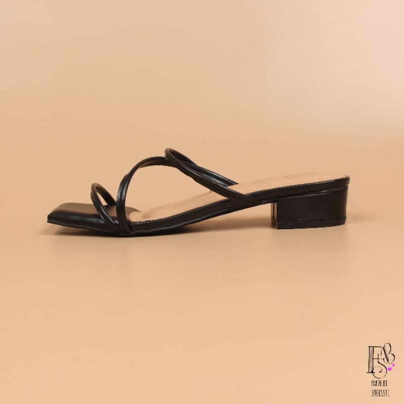 Fsb - MALA Simple Low Heels Wanita-Black