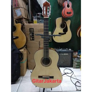 Gitar Classic Merk Yamaha Tipe C315 Warna Natural Senar Nylon Klasik Trusrod Buat Pemula Belajar