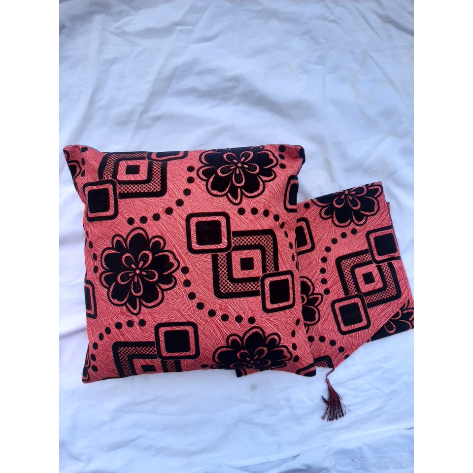 Sarung Bantal Sofa Set Plus Taplak Meja Bahan BLUDRU Ukuran 40x40