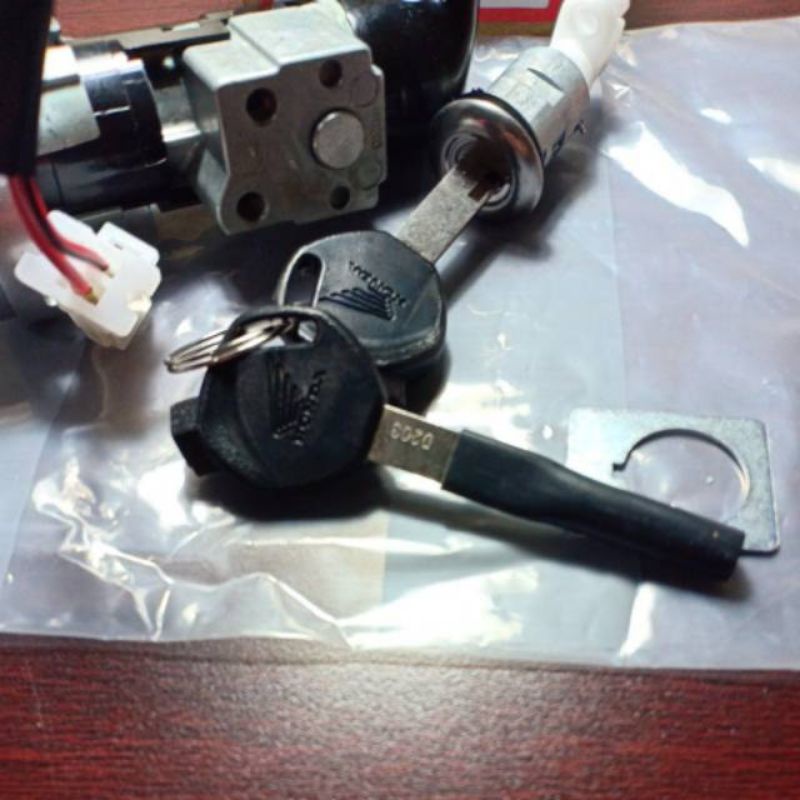 kunci kontak Vario lama Vario 110 cw