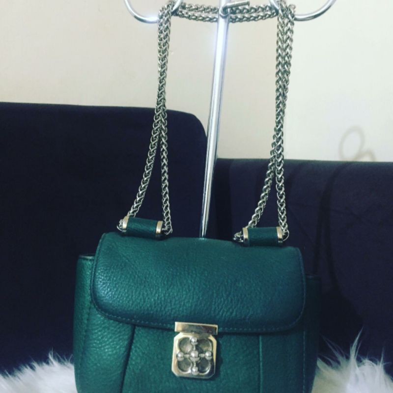 Tas Hijau Botol Sling Rantai