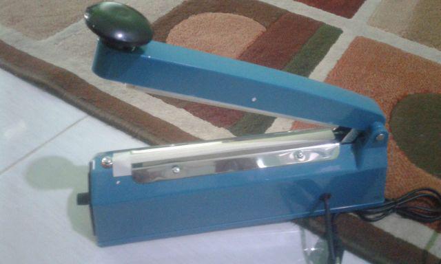 Homelux Impulse Sealer Pfs-200 Alat Mesin Press Plastik 20 Cm