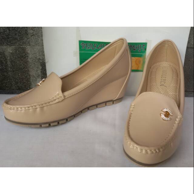 Salee Sepatu Mollyca hidden wedges pin beige sz 40