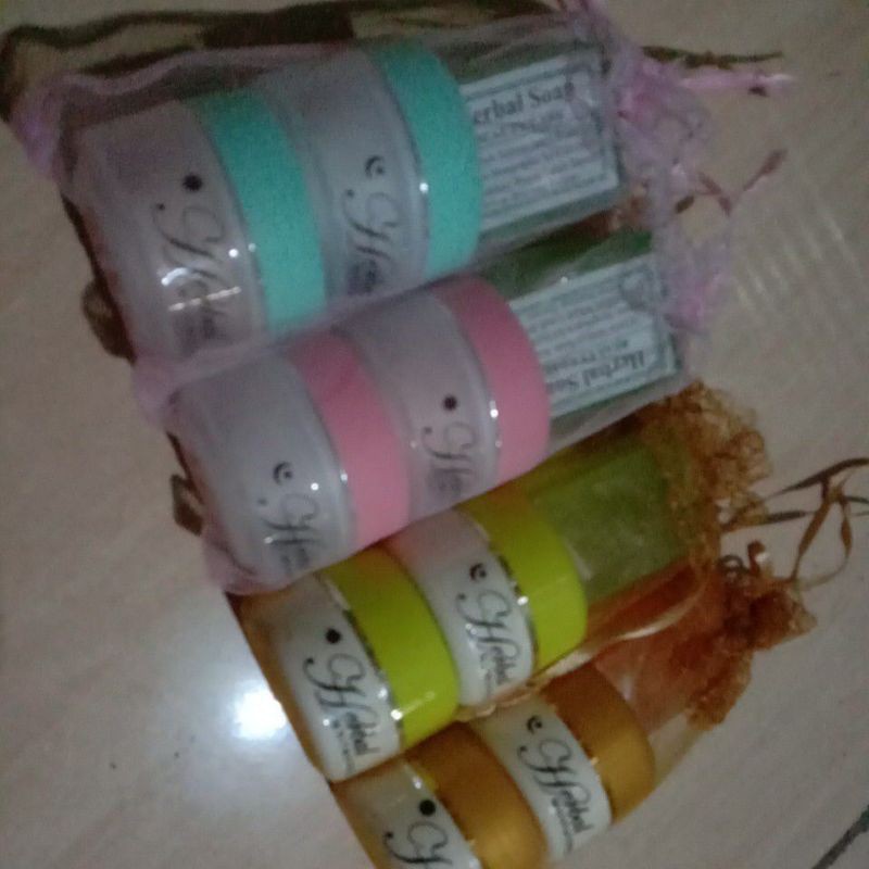 

cream herbal variasi