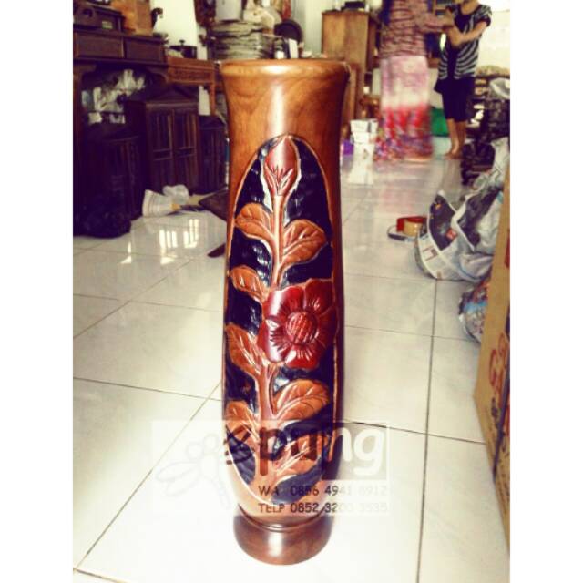 Vas bunga tempat payung