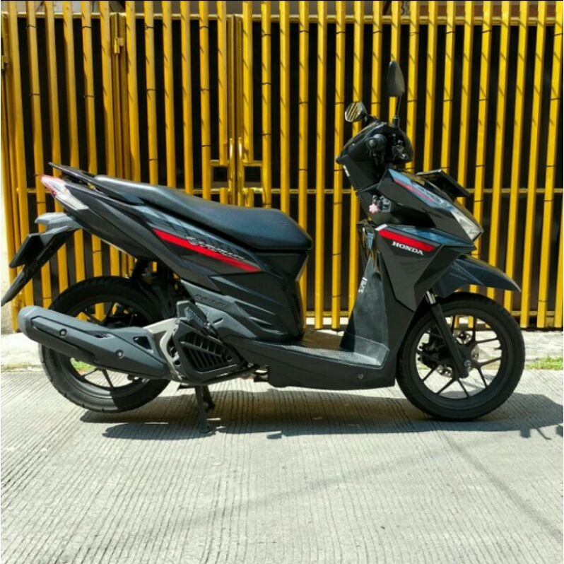 honda Vario 125 sepeda motor matic bekas thn 2018